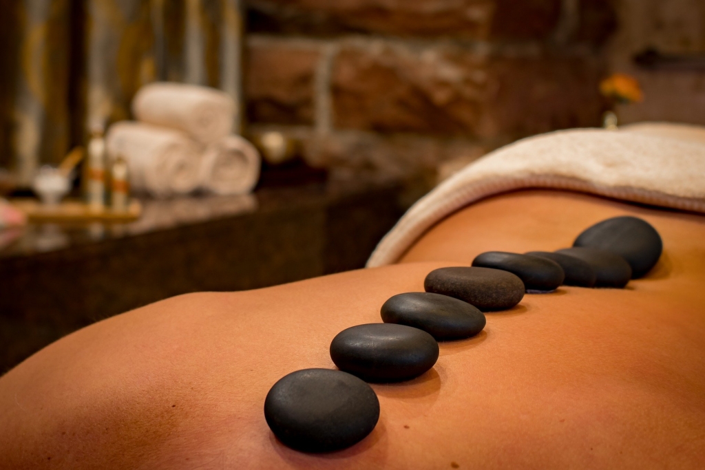 spa-3184610_1920-1024x683
